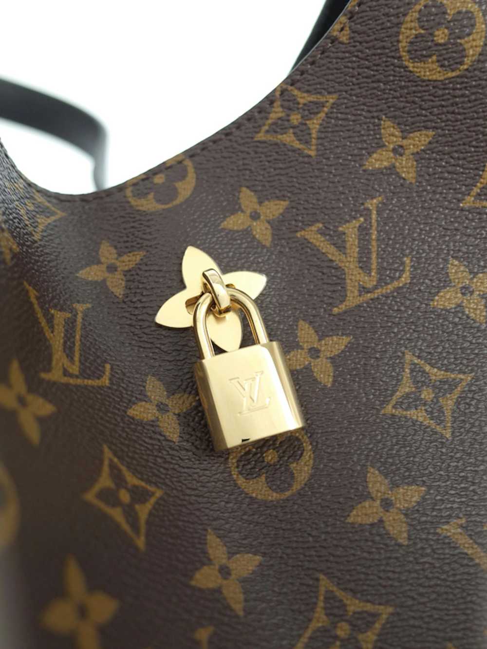 Louis Vuitton Louis Vuitton Monogram Flower Hobo … - image 7