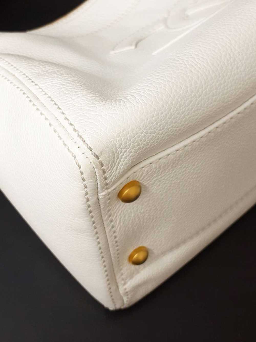 Chanel Chanel Coco Mark Semi-shoulder Bag white - image 5