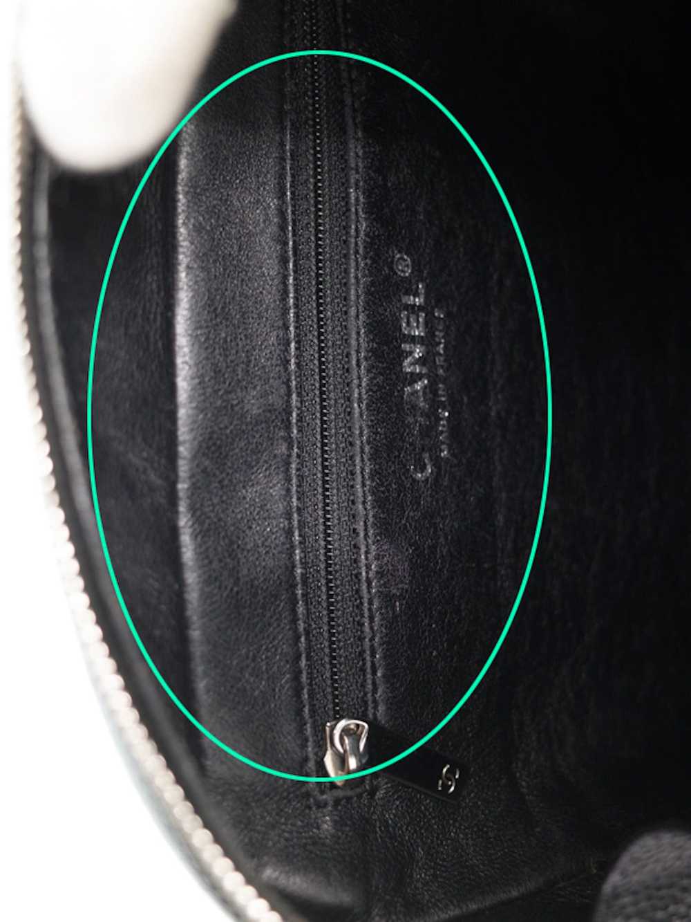 Chanel Chanel Matelasse Shoulder Bag Black - image 6