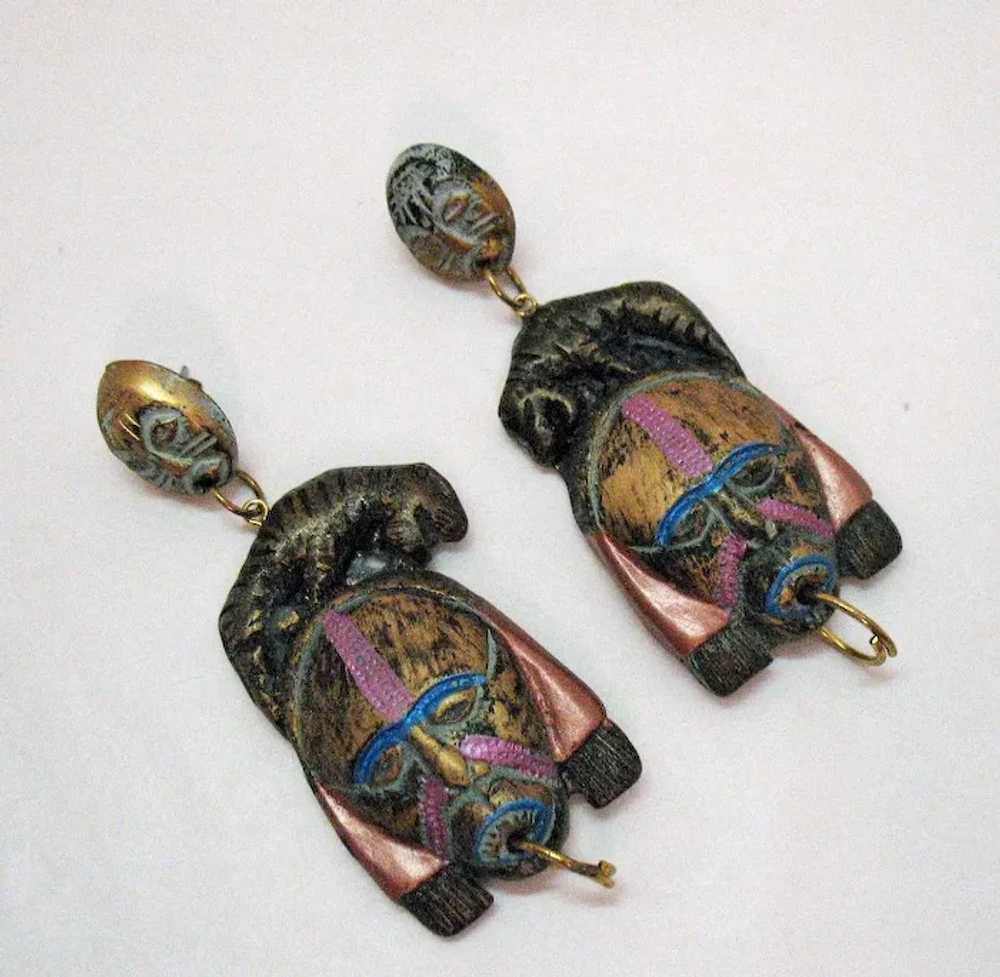 One of a Kind Vintage BOLD Paper Mache Figural Wa… - image 2