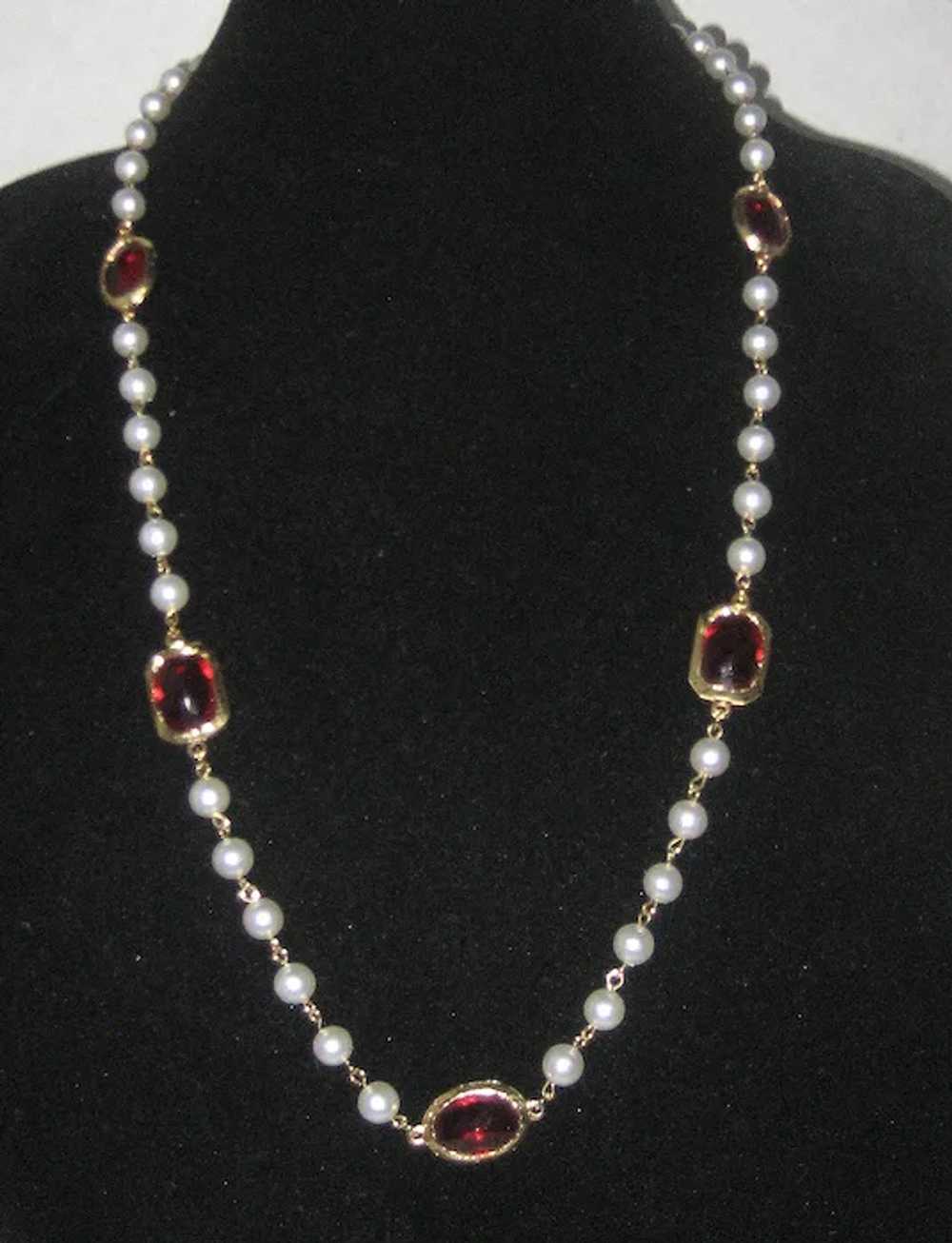 Imitation Pearl Necklace with Red Glass Gems - image 8