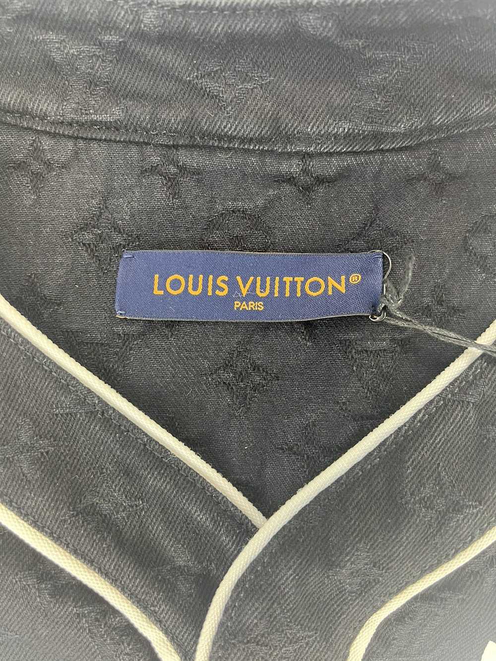 Louis Vuitton LOUIS VUITTON MONOGRAM SHORT-SLEEVE… - image 4