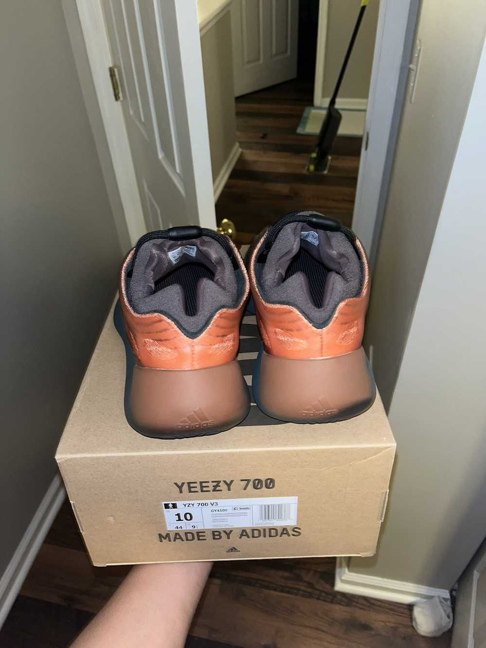 Adidas × Yeezy Season Yeezy 700 V3 copper - image 5