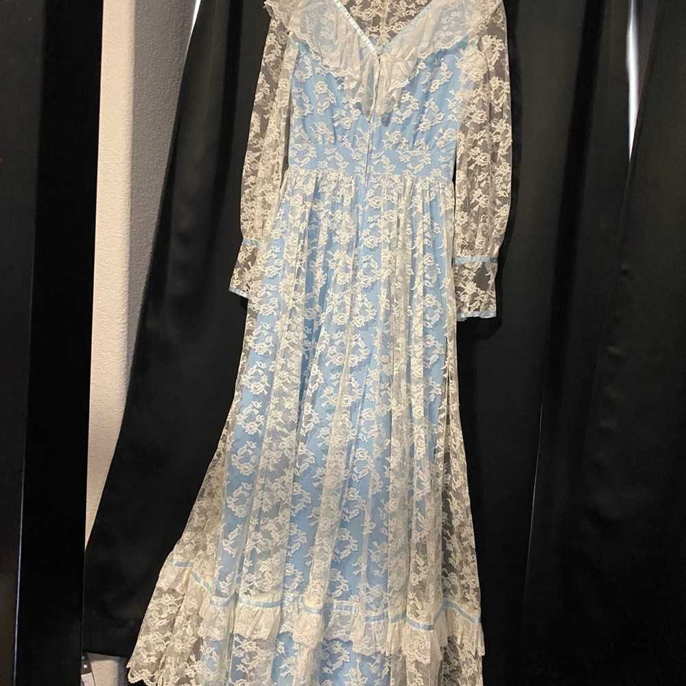 Gunne Sax vintage blue and white lace dress - image 2