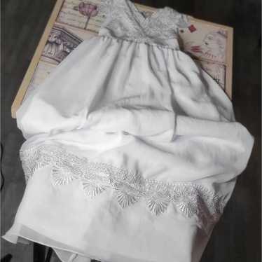 Stunning Hand-made Vintage White Wedding Dress