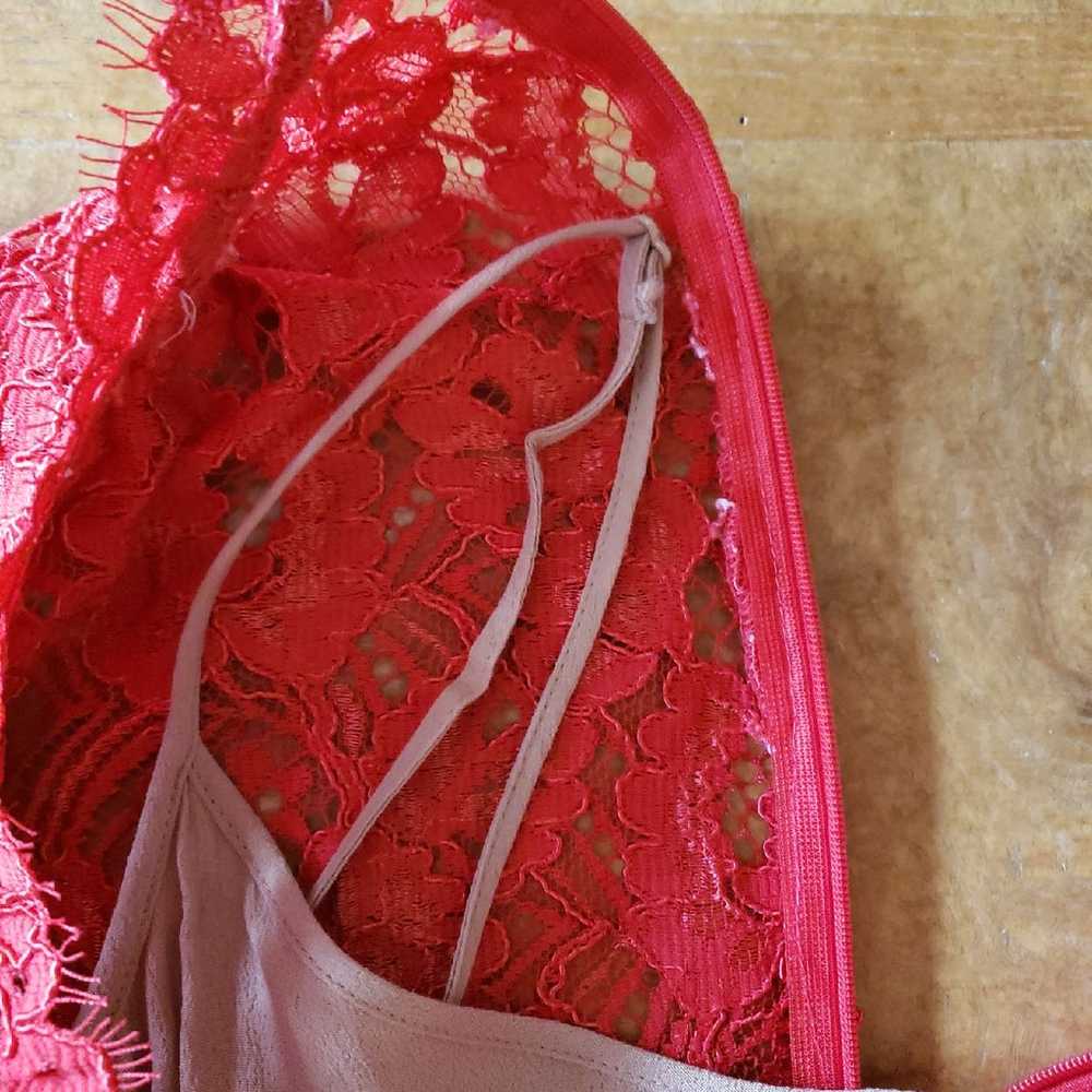 Designer Red Lace Raw Edge Dress NEW - image 9