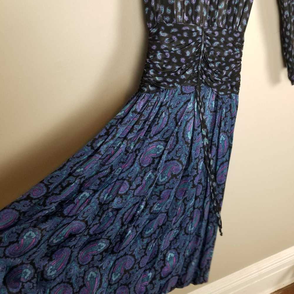 Vintage Ronnie Heller blue paisley midi dress, si… - image 5