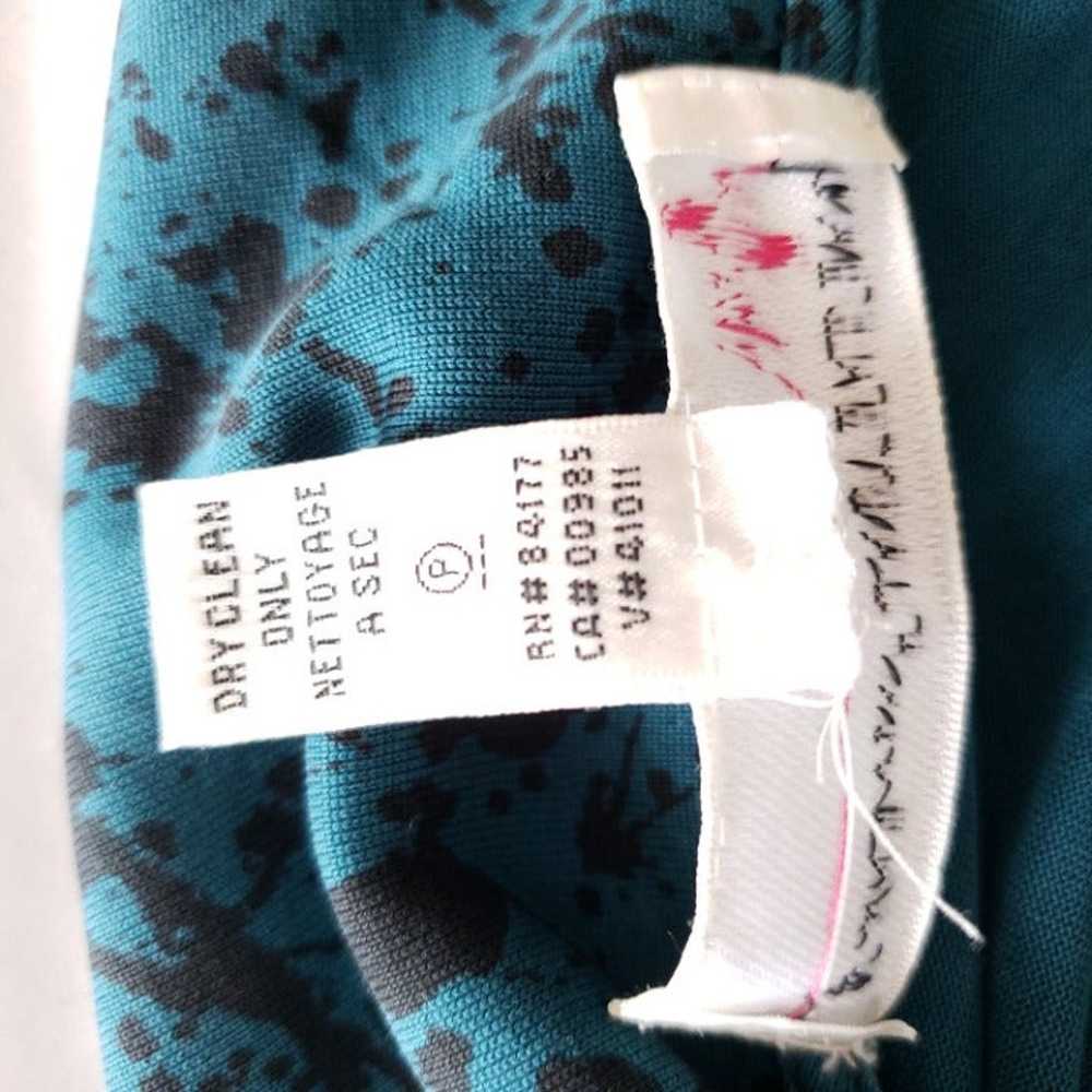 Diane Von Furstenberg Vintage 100% Silk Wrap Dres… - image 11