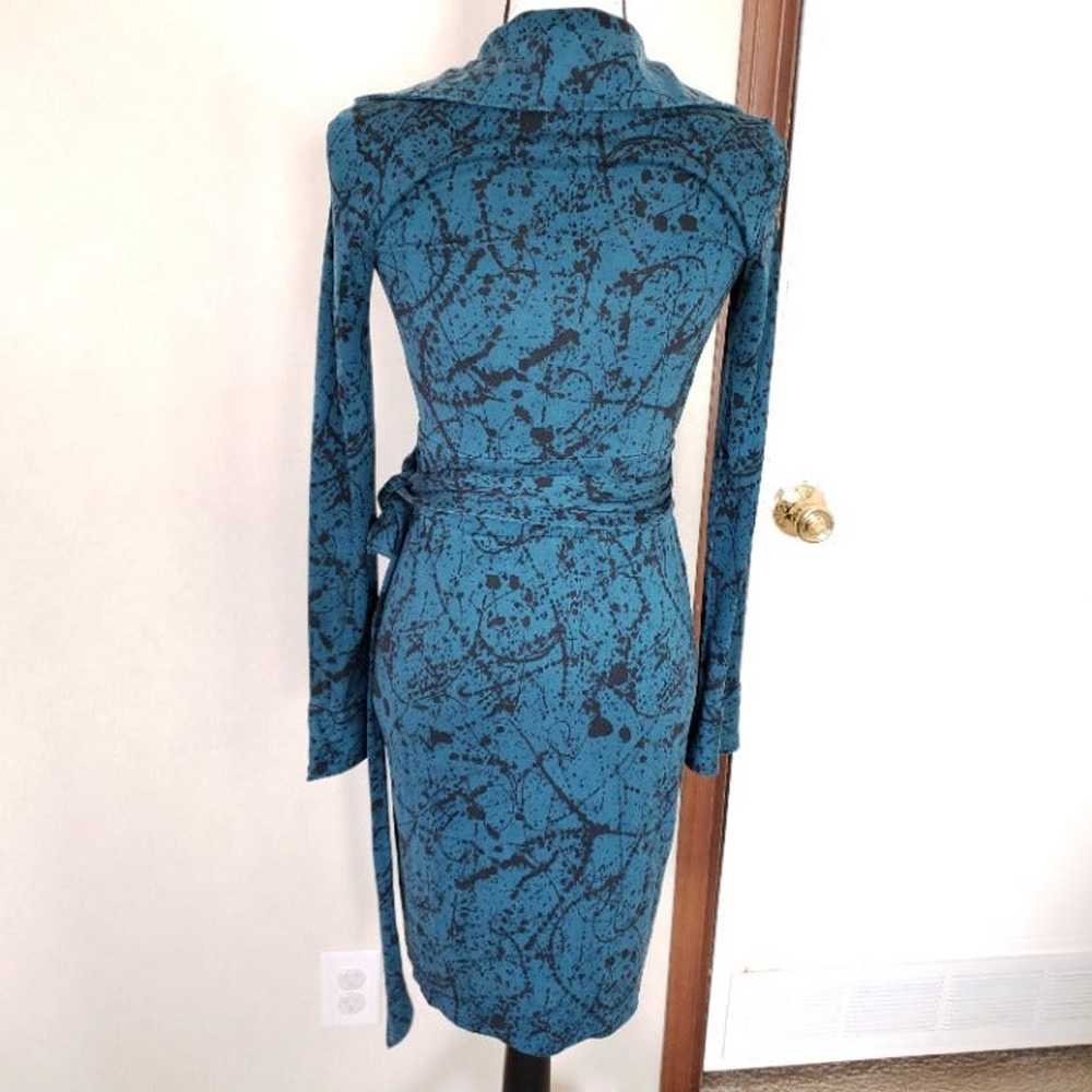 Diane Von Furstenberg Vintage 100% Silk Wrap Dres… - image 7