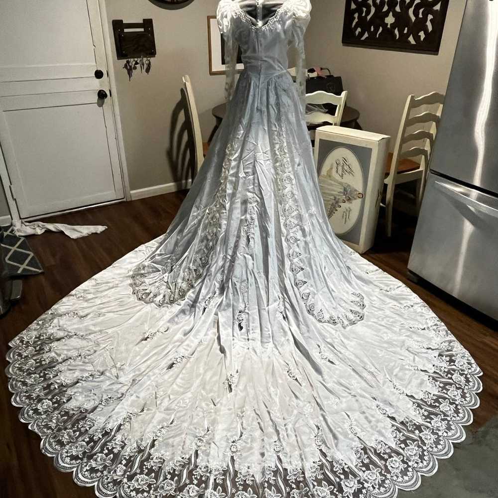 Vintage 80s-90s modest wedding gown dress & veil … - image 3