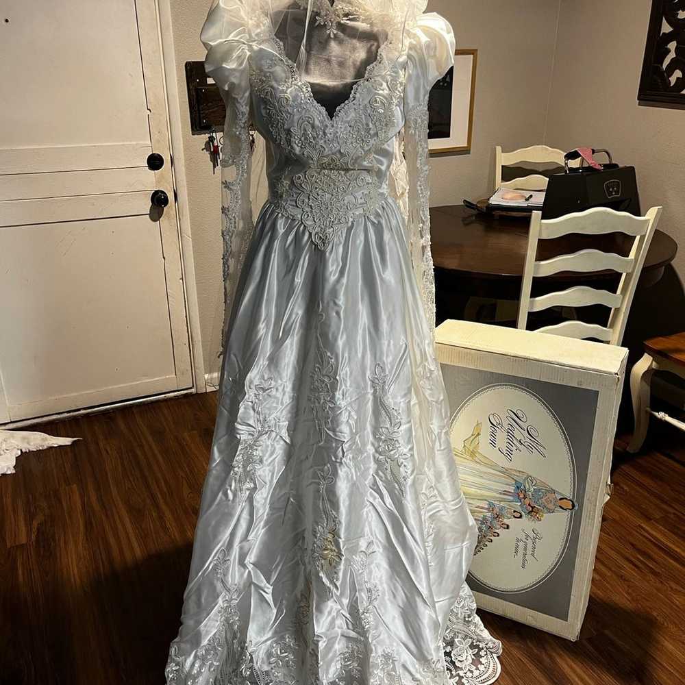 Vintage 80s-90s modest wedding gown dress & veil … - image 5