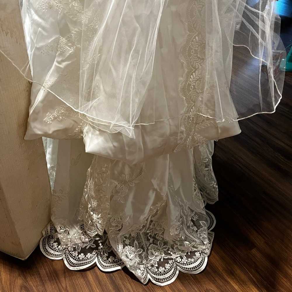 Vintage 80s-90s modest wedding gown dress & veil … - image 7