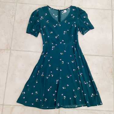 Green floral a-line dress small - image 1
