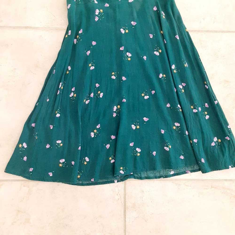 Green floral a-line dress small - image 3