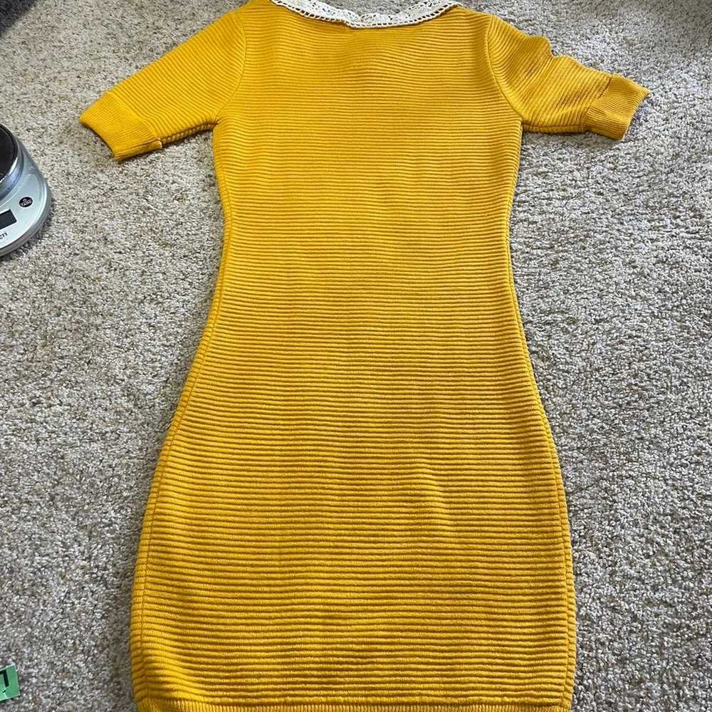 Vintage yellow ribbed Tulle brand Dress size Small - image 2