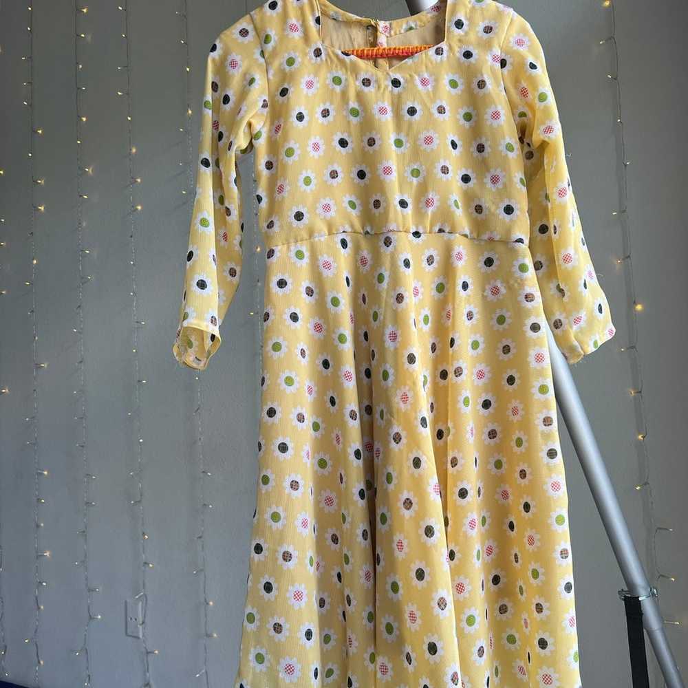 Handmade 1960s yellow flower print dress - image 12