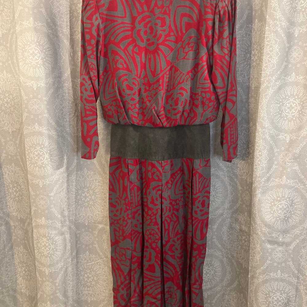 100% Silk “Vintage” Dress w/ Suede Waist by St Gi… - image 9