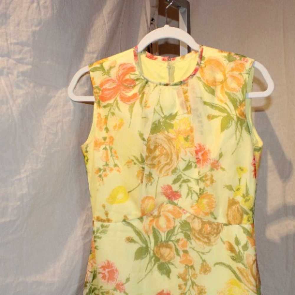 Vintage 70's yellow maxi floral sleeveless dress … - image 3
