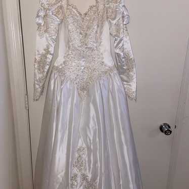 Gloria Vanderbilt wedding dress (bolero) size 18 w/undergarments