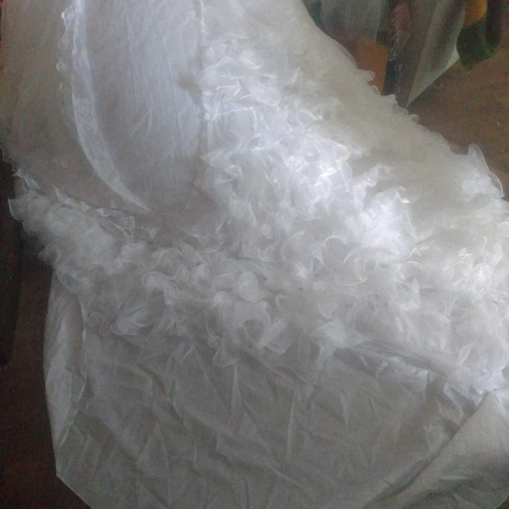 Vintage 1980s wedding dress with veil.Size 2/4 - image 9