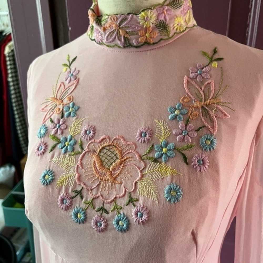 Vintage 70’s Boho Pastel Pink Embroidered Full Sl… - image 2
