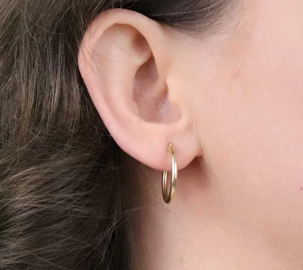 14k Yellow Gold Classic Hoop Earrings 3/4" Hoop E… - image 3