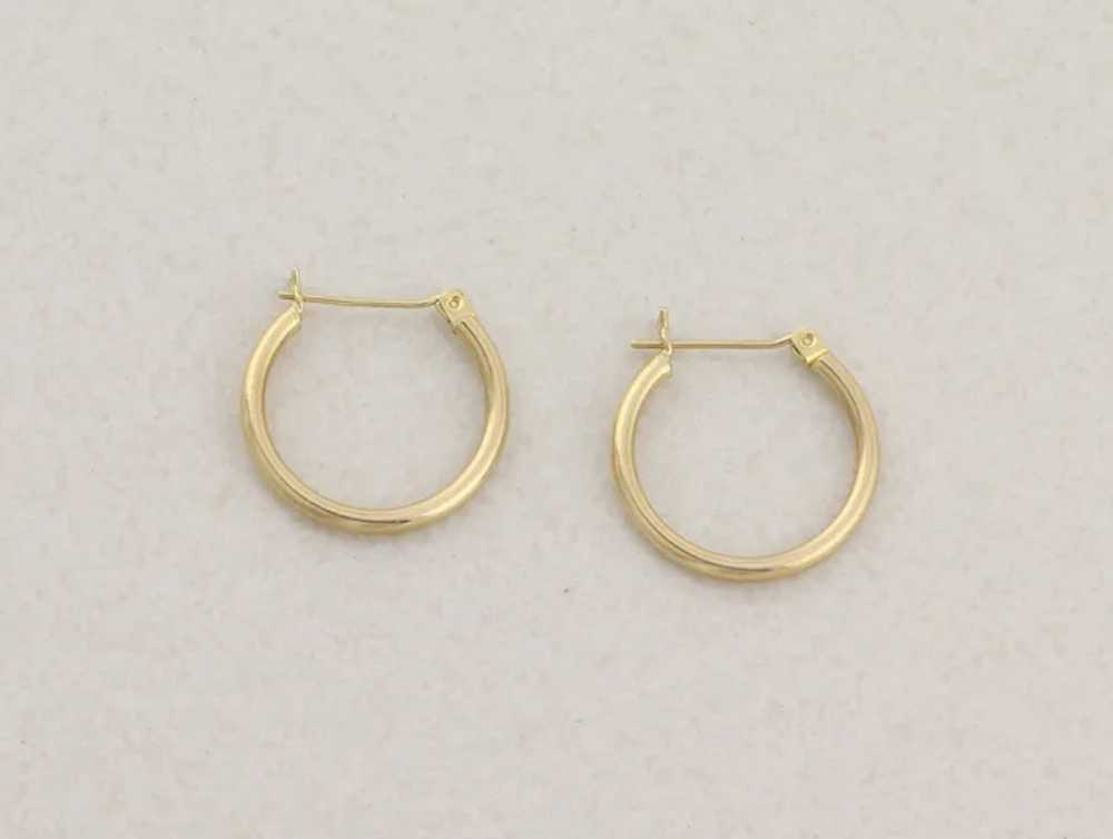 14k Yellow Gold Classic Hoop Earrings 3/4" Hoop E… - image 7