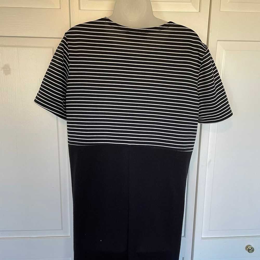 Black White Stripe T-Shirt Dress Short Sleeve Cat… - image 6