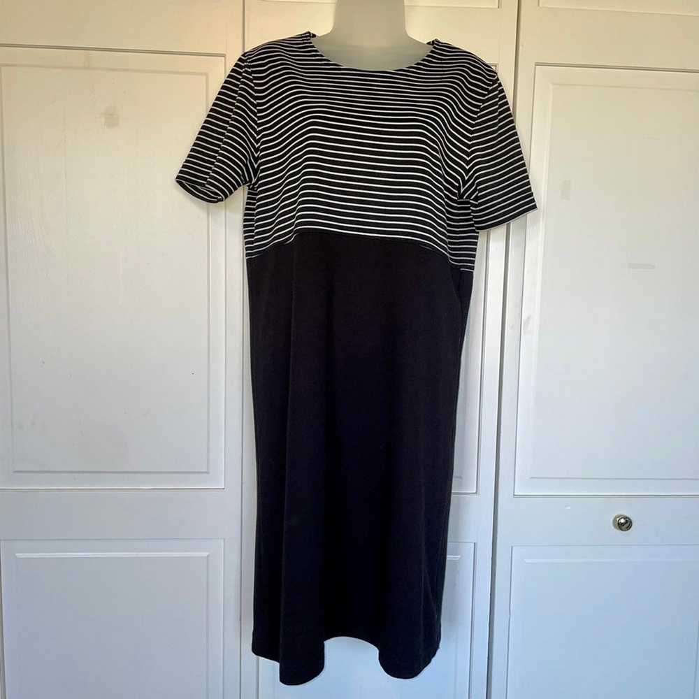 Black White Stripe T-Shirt Dress Short Sleeve Cat… - image 9