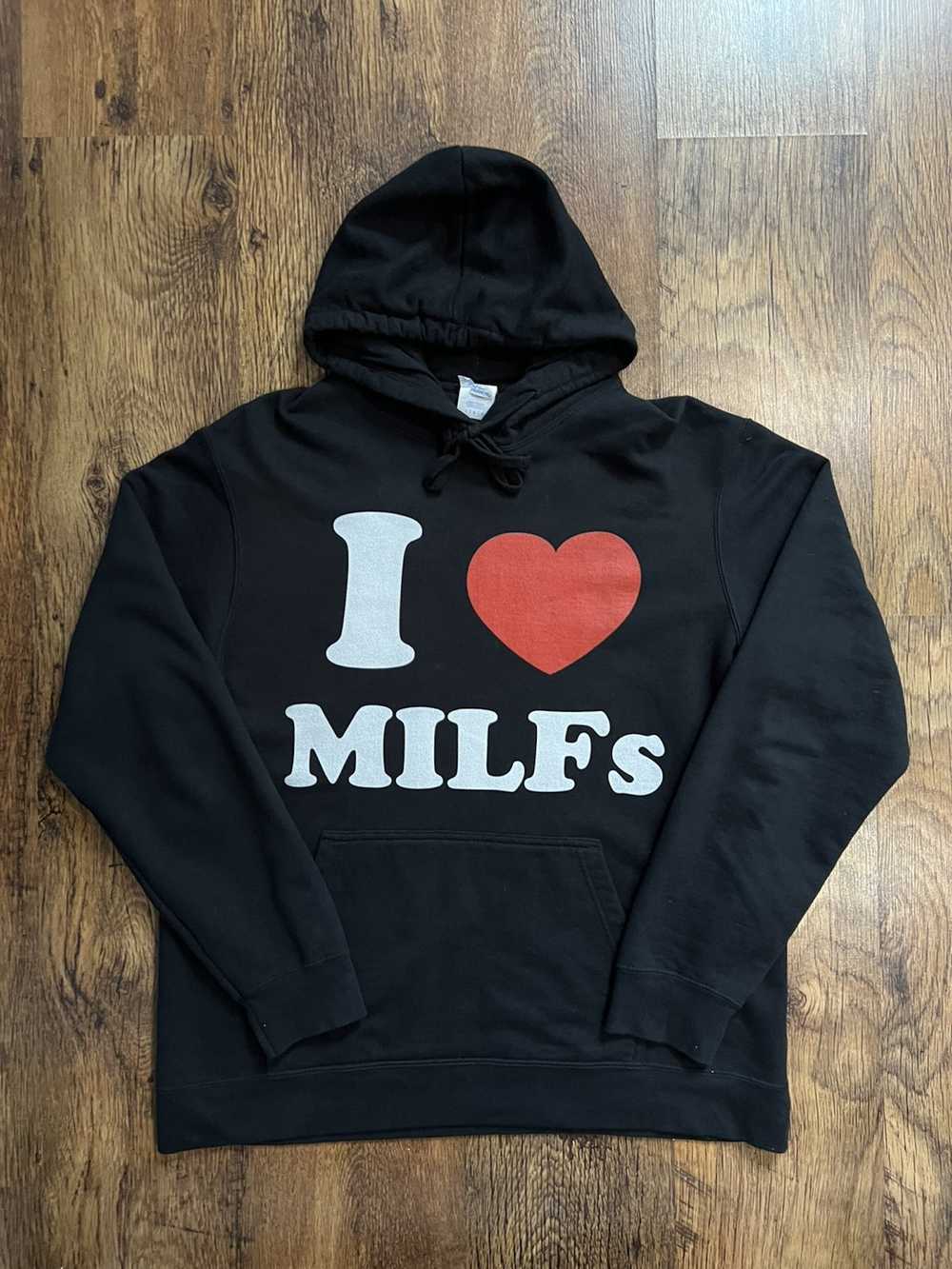 Made In Usa × Vintage I love milfs hoodie sweatsh… - image 5