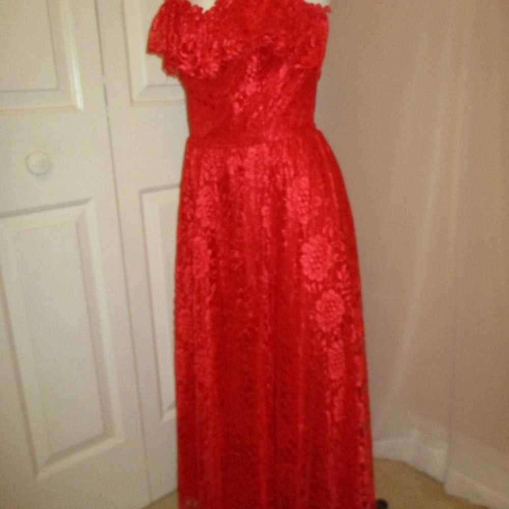 Steppin Out vintage strapless lace dress - image 6