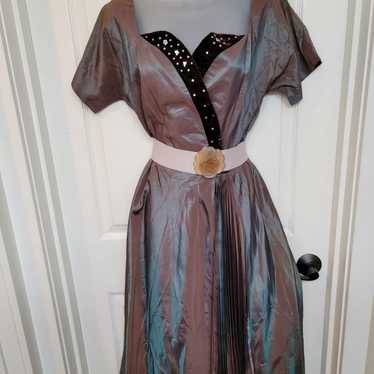 1940s Vintage Irresdescent evening dress - image 1