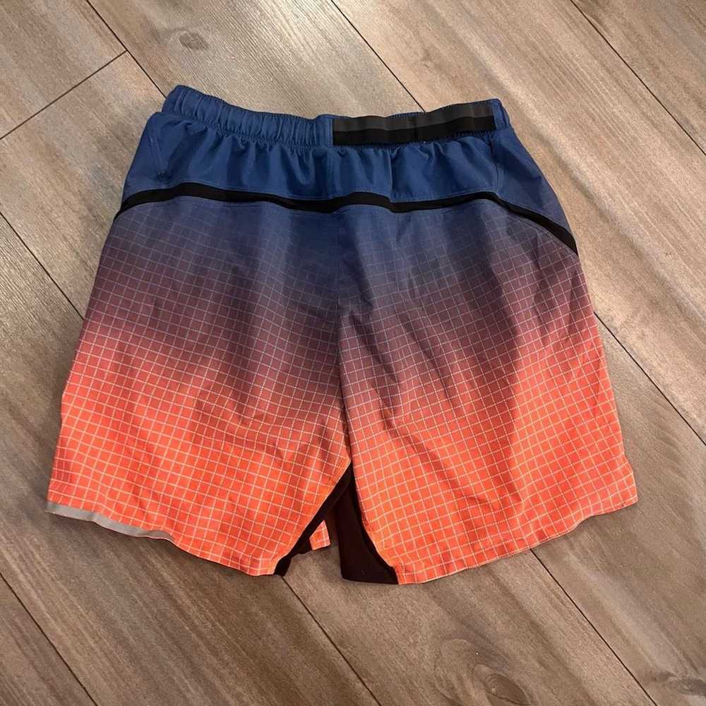 Lululemon Lululemon Orange Pattern Athletic Short… - image 4