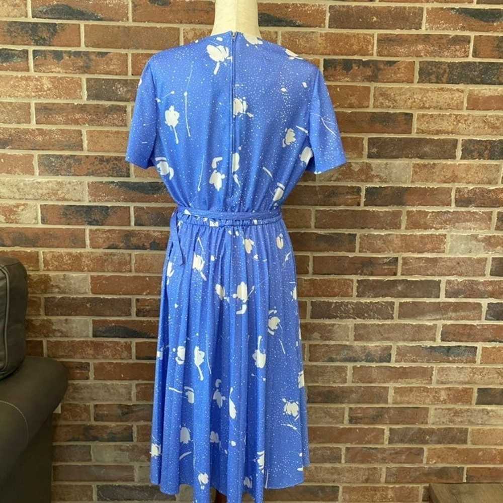 Vintage 80's abstract print belted dress - image 2