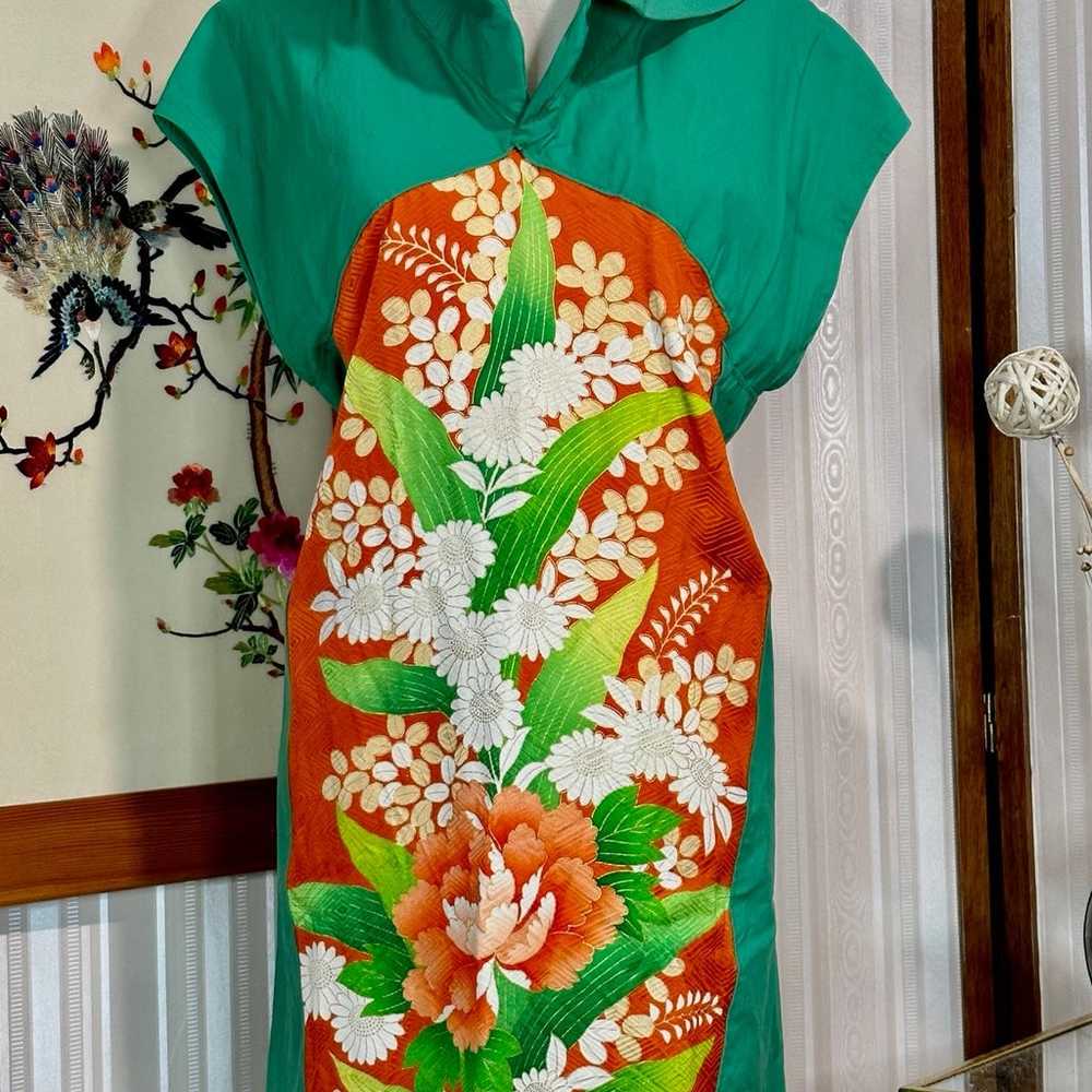 Green Statement Collar Caftan w/ Silk Floral Kimo… - image 6