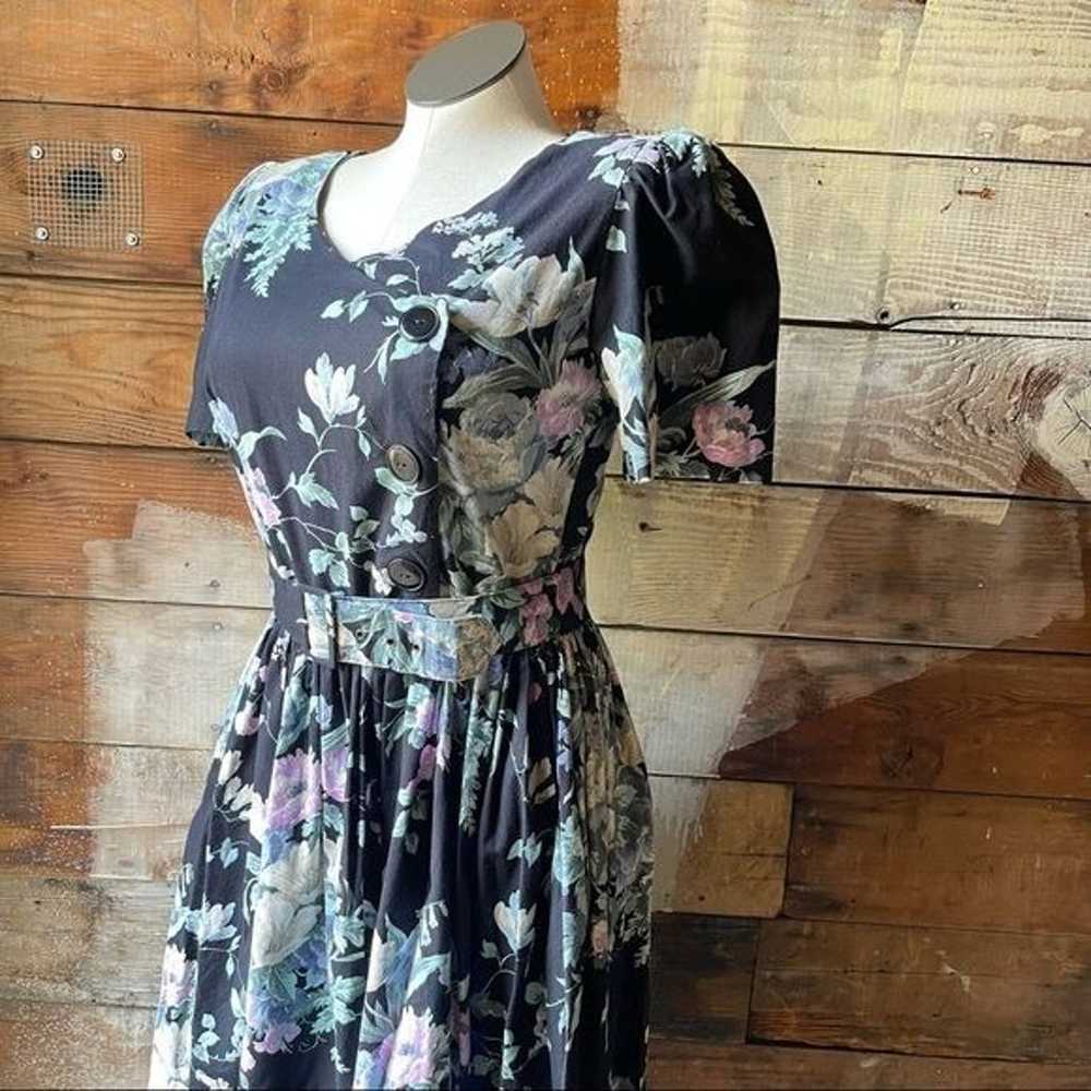 1980’s Vintage Floral & Black Fit n’ Flare Dress - image 3