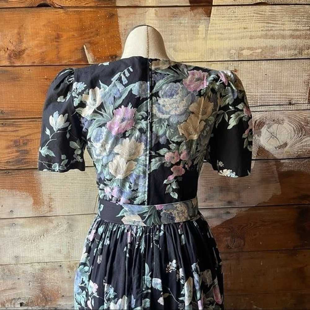 1980’s Vintage Floral & Black Fit n’ Flare Dress - image 8