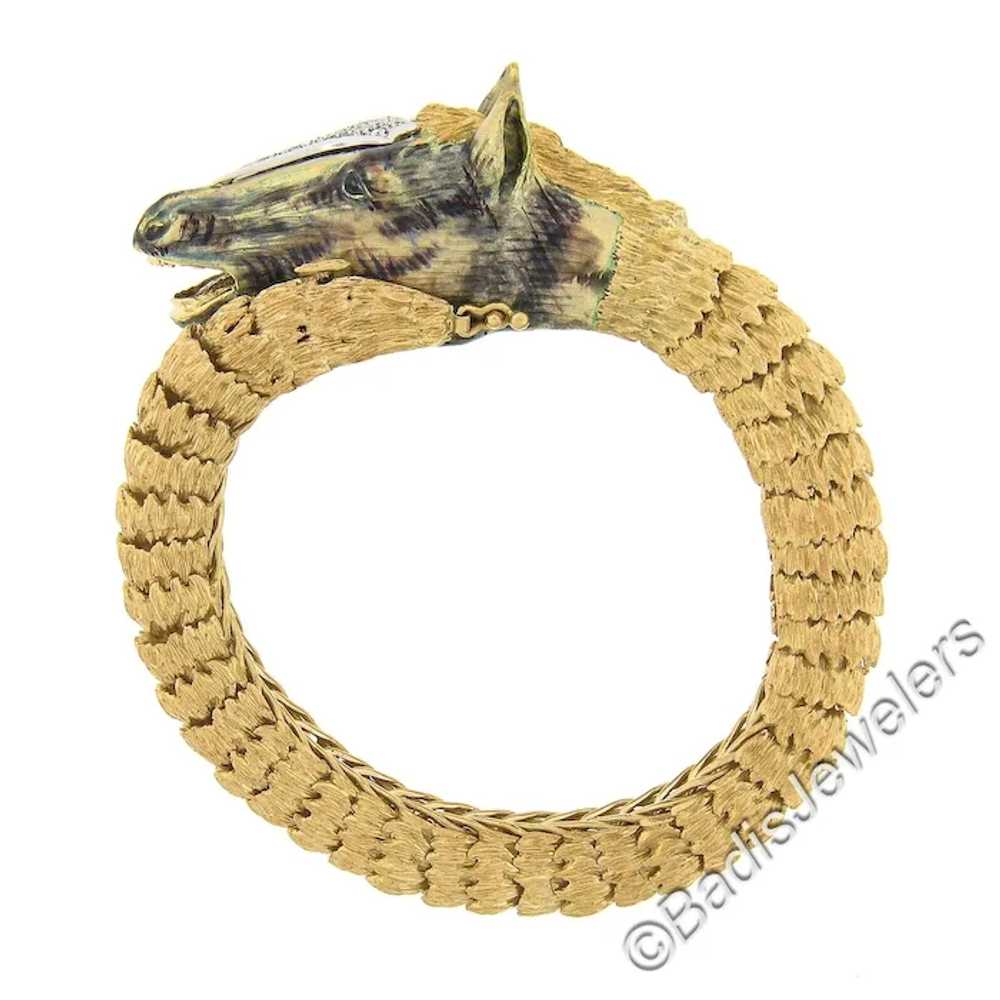 Vintage 18k Gold Textured Detailed Enamel 3D Hors… - image 9