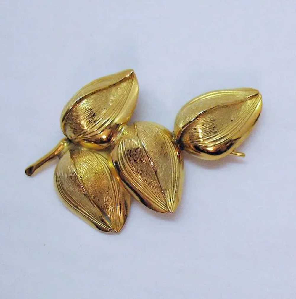 Signed Giovanni Costume Jewelry Golden Floral Vin… - image 5