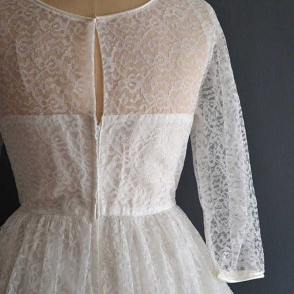 Vintage 1960's wedding dress - image 3