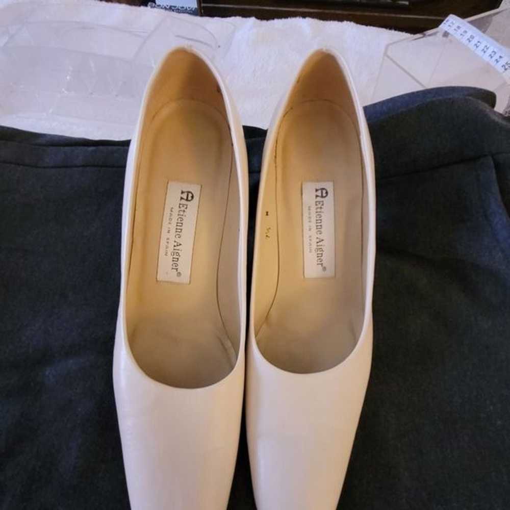 Vintage 70s Etienne Aigner nude pumps - image 4