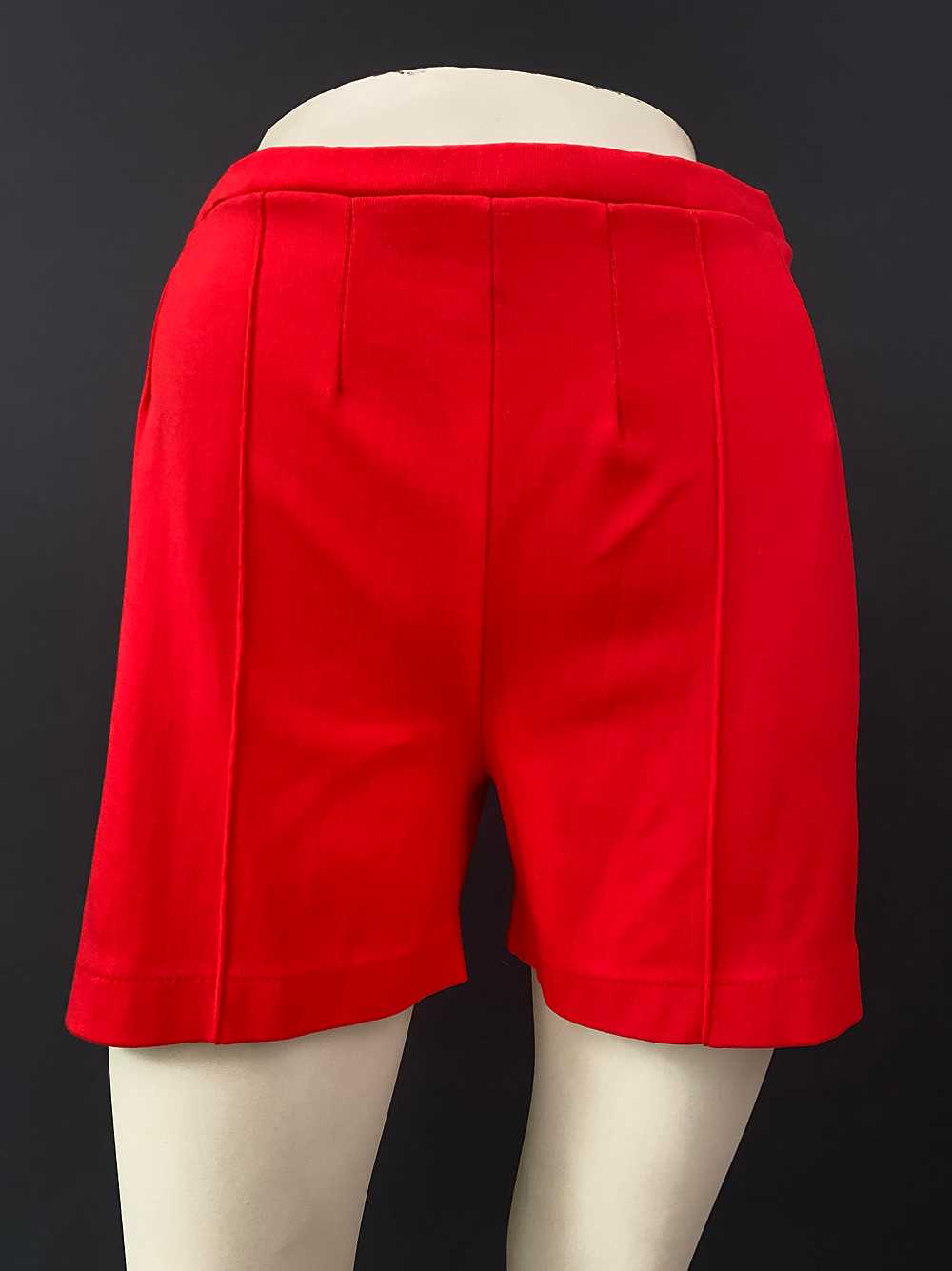 60s/70s Red Mod Pull On Shorts - image 1