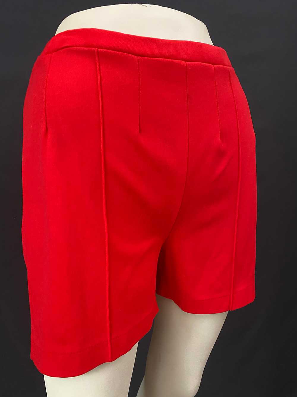 60s/70s Red Mod Pull On Shorts - image 4