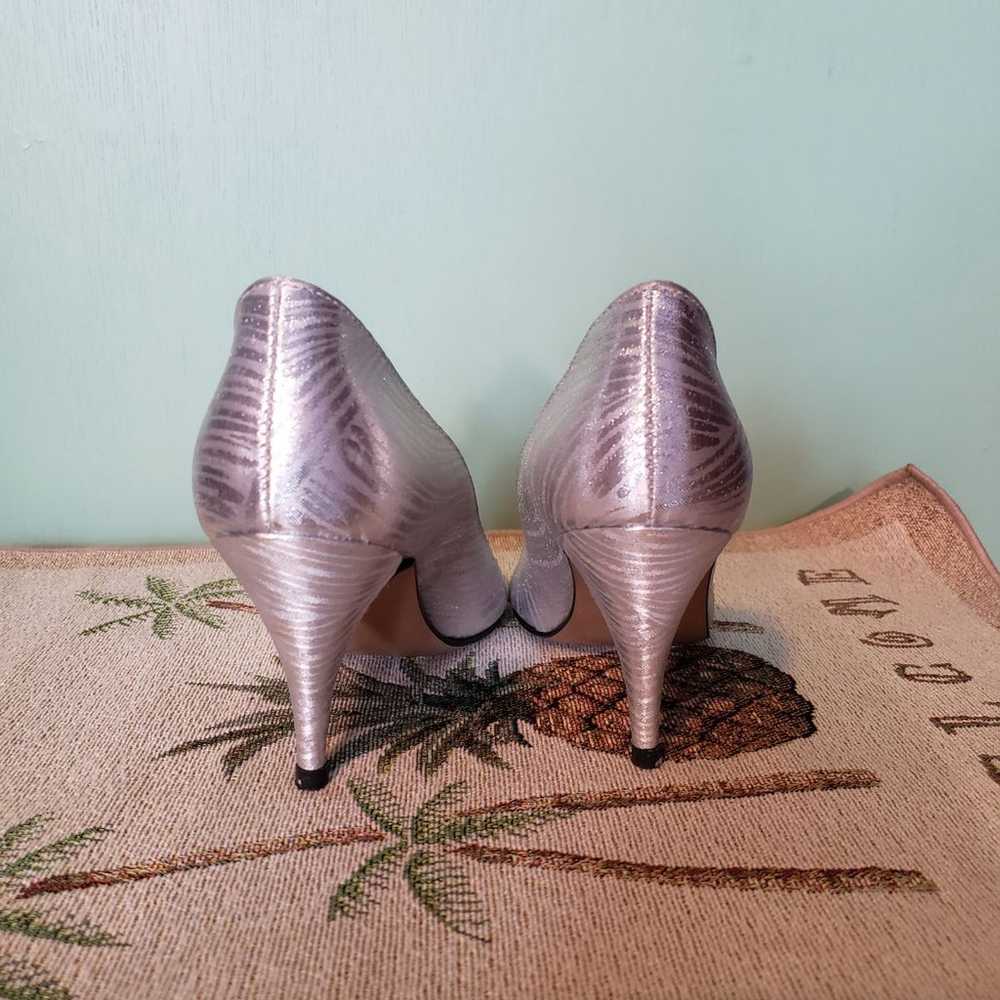 Vintage Silver shoes sz 5 with 3 inch heels - image 5