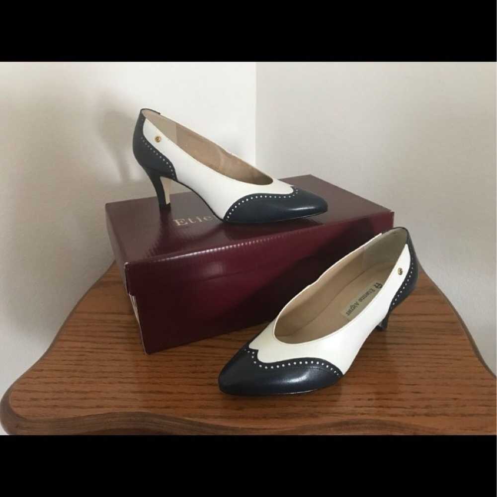 Vintage Etienne Aigner Woman’s Shoes - image 2