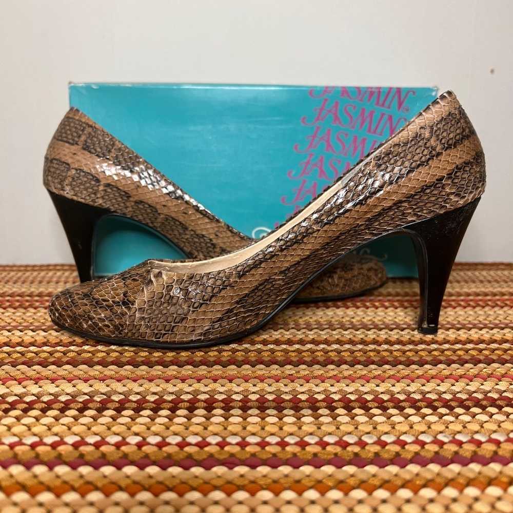 Vintage Jasmin Snake Skin Heels size-8.5 - image 1