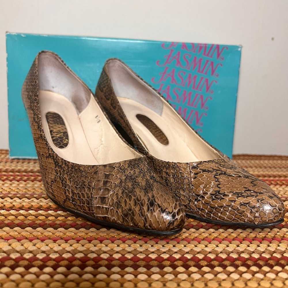 Vintage Jasmin Snake Skin Heels size-8.5 - image 2