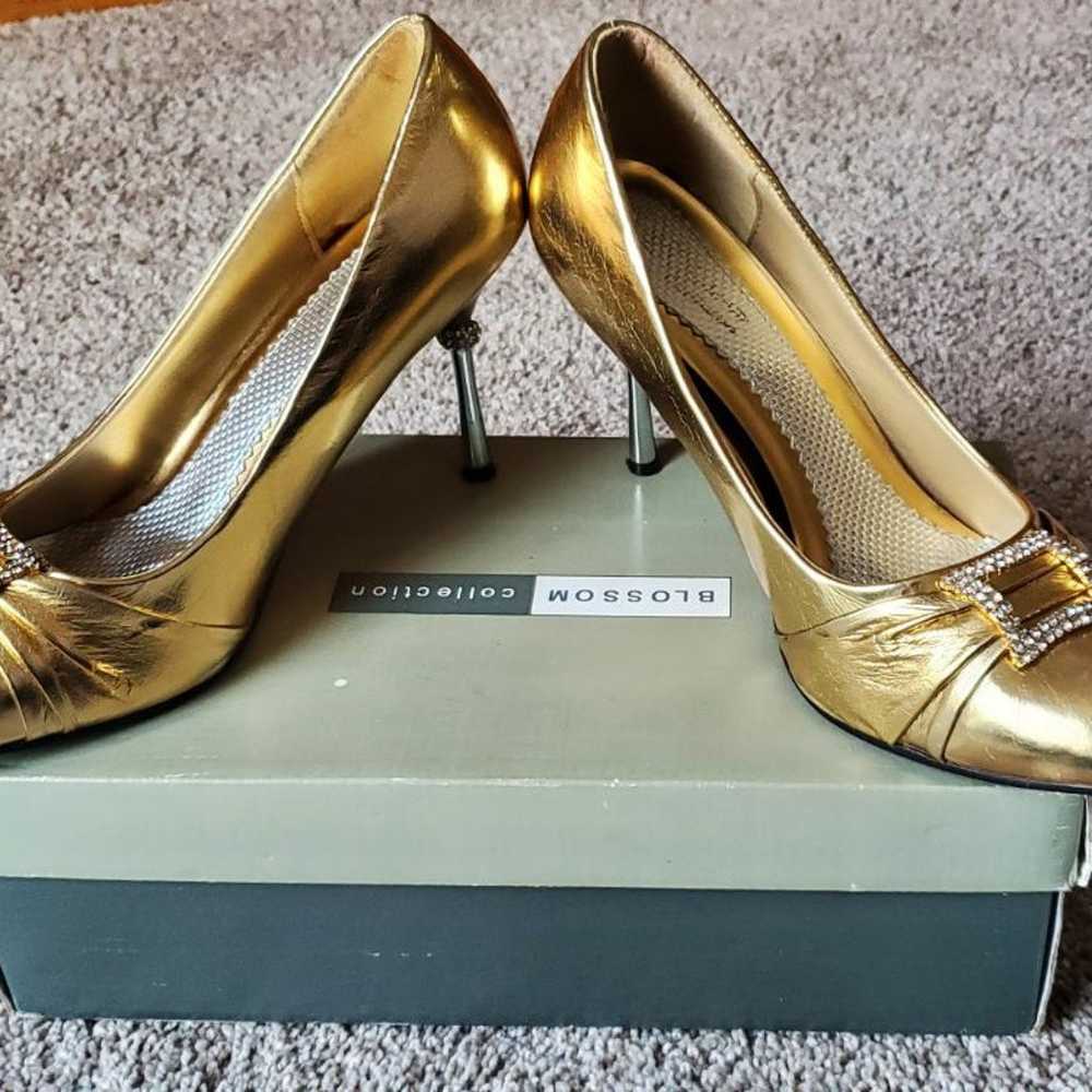 Vintage Gold Heels - image 4