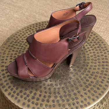 Sofft Carleigh Suede Rounded Stack Heel Peep Toe Shoes