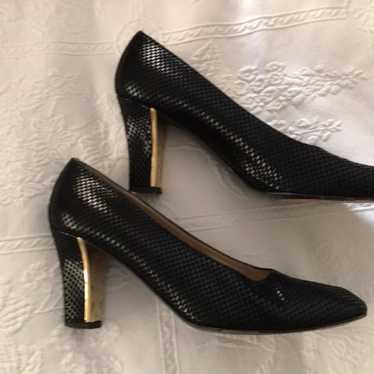 St John Black Heels Pumps Italy 7.5 Gold Snake - image 1